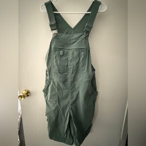 Duluth Trading Co Green Shortalls